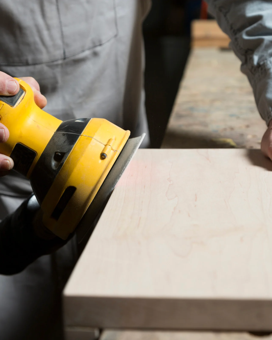 Artisane menuisière et garde d'animaux - Mobilier bois pour chats et NACs Aizenay